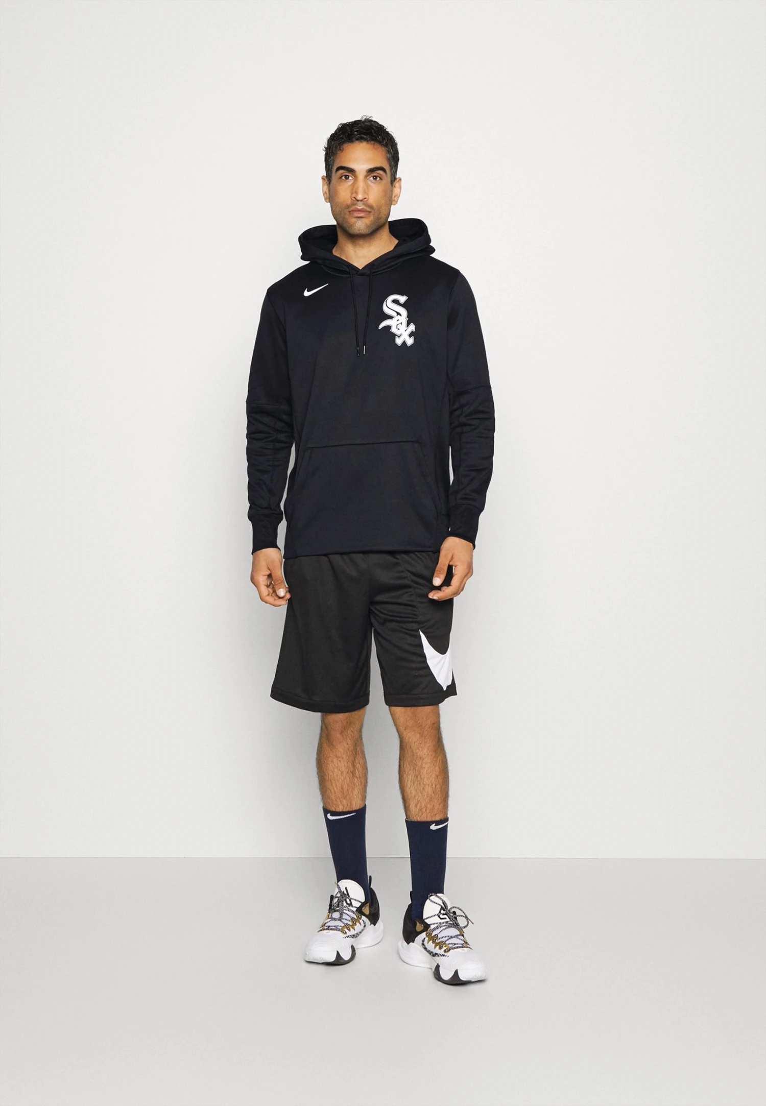 Nike Performance Chicago White Sox Wordmark Therma Performance - Hoodie - Black 4 Nike Performance Chicago White Sox Wordmark Therma Performance - Hoodie - Black - Bilde 2