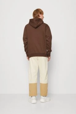 HUF Quake Conditions Hoodie - Sweatshirt - Chocolate -Gant shop 85704274c70d4b728c3b33ea03926b0a scaled