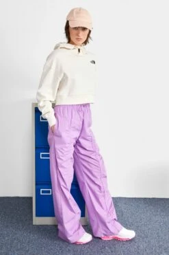 Alternative view of The North Face Trend Crop Hoodie - Hoodie - Gardenia White