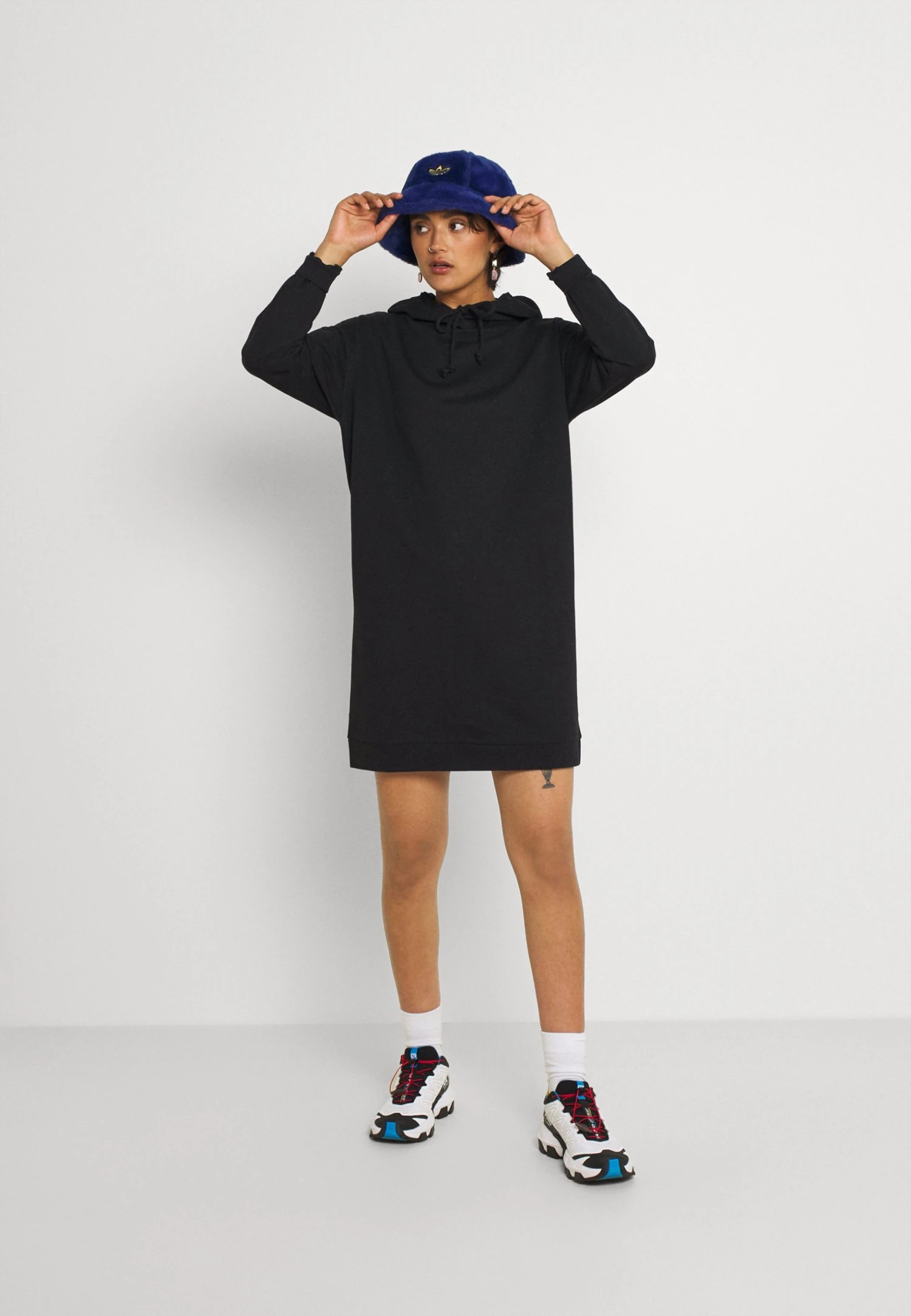 Vero Moda Vmoctavials Hoodie Dress - Kjole - Black 4 Vero Moda Vmoctavials Hoodie Dress - Kjole - Black - Bilde 2