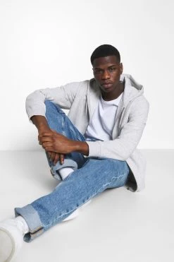 WEEKDAY Standard Zip Hoodie - Sweatjakke - Light Grey Melange -Gant shop 892ccae5839e402f92ffd873011f7183 scaled