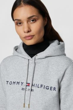 Tommy Hilfiger Hoodie - Grau 11 Tommy Hilfiger Hoodie - Grau -Gant shop 8ceadeaae9af47ceba0bfd098c726a02 scaled