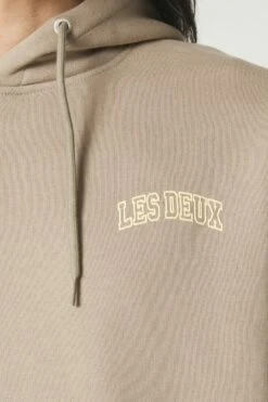 Les Deux Blake Hoodie - Sweatshirt - Desert Taupe/Lemon Sorbet -Gant shop 8e16a1f1b9b24072b599d89d5bd5ded3 scaled
