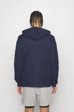 Reebok Ri Vector Tape Oth- Hoodie - Vector Navy -Gant shop 8ea5169f2bbc490cb78ae1a179ed68fe scaled