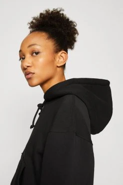 WEEKDAY Volume Zip Hoodie - Sweatjakke - Black -Gant shop 8f6789b19f6940c6ad15b87813b283fa scaled