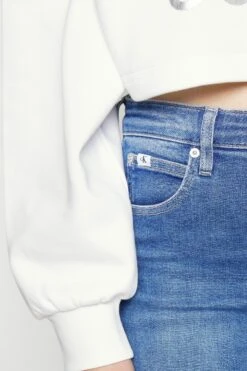 Calvin Klein Jeans Shiny Institutional Hoodie - Sweatshirt - Bright White -Gant shop 91643a294c8b470c92fb8a1b4eaaed82 scaled