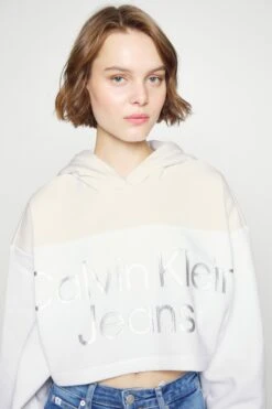 Calvin Klein Jeans Shiny Institutional Hoodie - Sweatshirt - Bright White -Gant shop 935fe664c2c54d529de7da337d3512a0 scaled