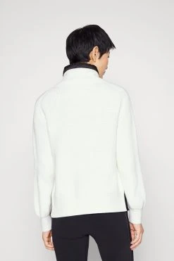 MARC CAIN Hoodie - Off-White -Gant shop 96acb3f6213e4414b1a8ae1e6c88c570 scaled