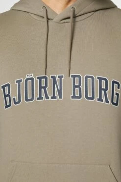 BJØRN BORG Essential Hoodie - Hoodie - Khaki -Gant shop 979e31210434429eba973e7d902cc50b scaled