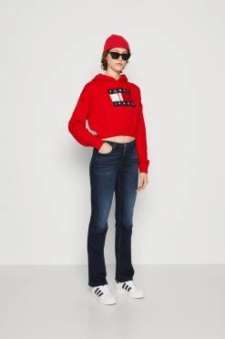 Alternative view of Tommy Jeans Center Flag Hoodie - Strikkegenser - Deep Crimson
