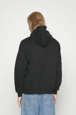 Abercrombie & Fitch Elevated Icon - Hoodie - Black -Gant shop 9853bad861b144a38ed04b6b1e572959 scaled