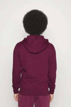 BJØRN BORG Centre Hoodie - Hoodie - Grape Wine -Gant shop 988d3440e3c24e27b9e230f8475b6a46 scaled