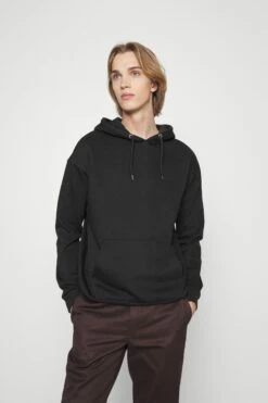 Pier One 2 Pack - Hoodie - Black/ Beige -Gant shop 98a84913114a443da435f246fd922b4c scaled