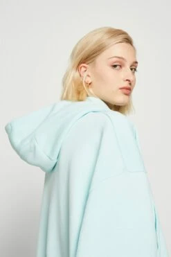 Nike Sportswear Hoodie - Hoodie - Jade Ice/Sail -Gant shop 9ca774abc1f44f14a5de956bf18a20b0 scaled