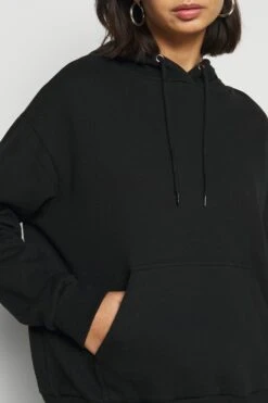 Even&Odd Petite Hoodie - Black -Gant shop a137bd1e8d52490289515f1006e9ae26 scaled