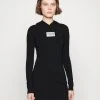 Calvin Klein Jeans Logo Box Tight Hoodie Dress - Kjole - Black -Gant shop a2e1241a93614158b0640c734251f9dd