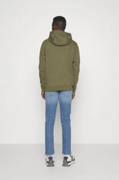 Tommy Jeans Linear Hoodie - Sweatshirt - Drab Olive Green 18 Tommy Jeans Linear Hoodie - Sweatshirt - Drab Olive Green -Gant shop a4f11e04716e4d32aeebefed4249e38b scaled