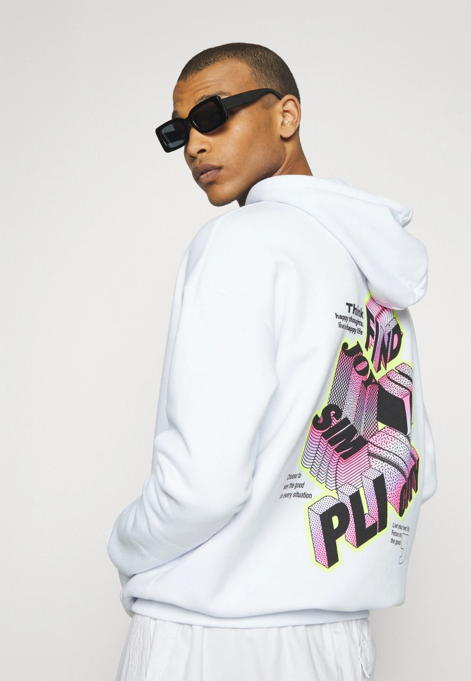 YOURTURN Letters - Hoodie - White 6 YOURTURN Letters - Hoodie - White - Bilde 4