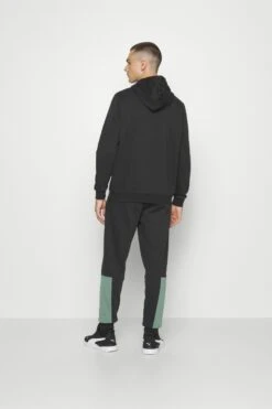 Puma Hoodie - Hoodie - Black -Gant shop a6ce8aee731c4cc6b1cd58cba17821cc scaled