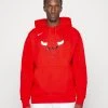Nike Performance Chicago Bulls Essential Hoodie - Hoodie - University Red -Gant shop acbb07ca5eb645ee82a84acbc9109c69