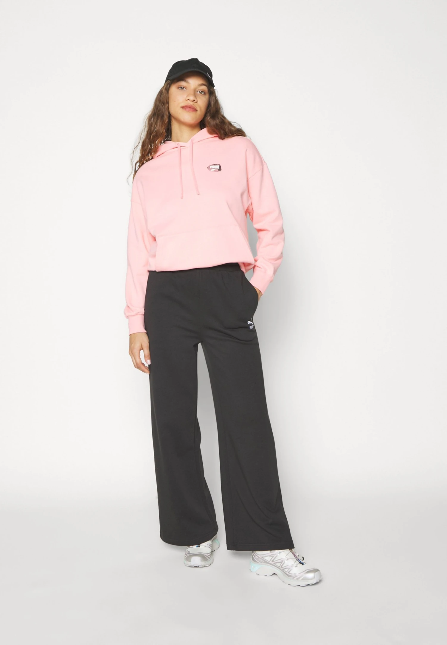 Puma Downtown Oversized Graphic Hoodie- Hoodie - Peach Smoothie 7 Puma Downtown Oversized Graphic Hoodie- Hoodie - Peach Smoothie - Bilde 5