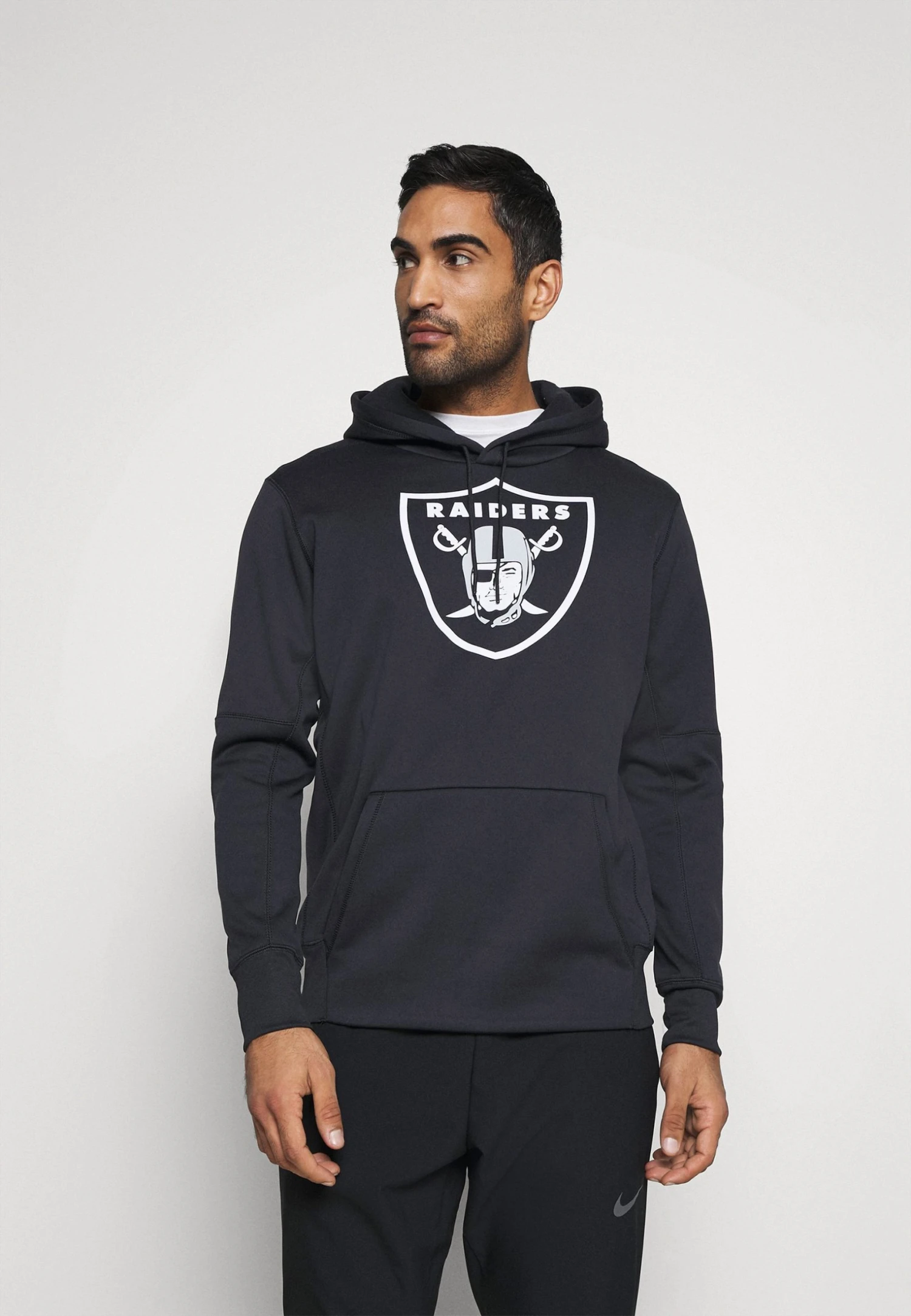 Nike Performance Nfl Oakland Raiders Prime Logo Therma Hoodie - Klubbklær - Black 3 Nike Performance Nfl Oakland Raiders Prime Logo Therma Hoodie - Klubbklær - Black