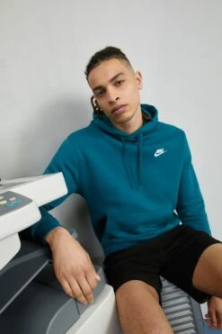 Nike Sportswear Club Hoodie - Hoodie - Geode Teal