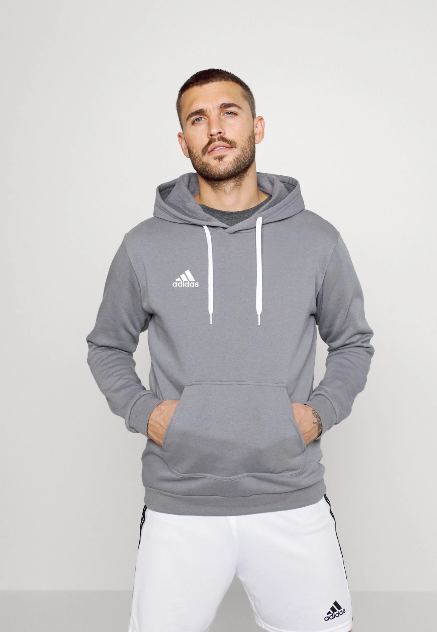 ADIDAS PERFORMANCE Entrada Hoody - Hoodie - Team Grey Four 5 ADIDAS PERFORMANCE Entrada Hoody - Hoodie - Team Grey Four - Bilde 3