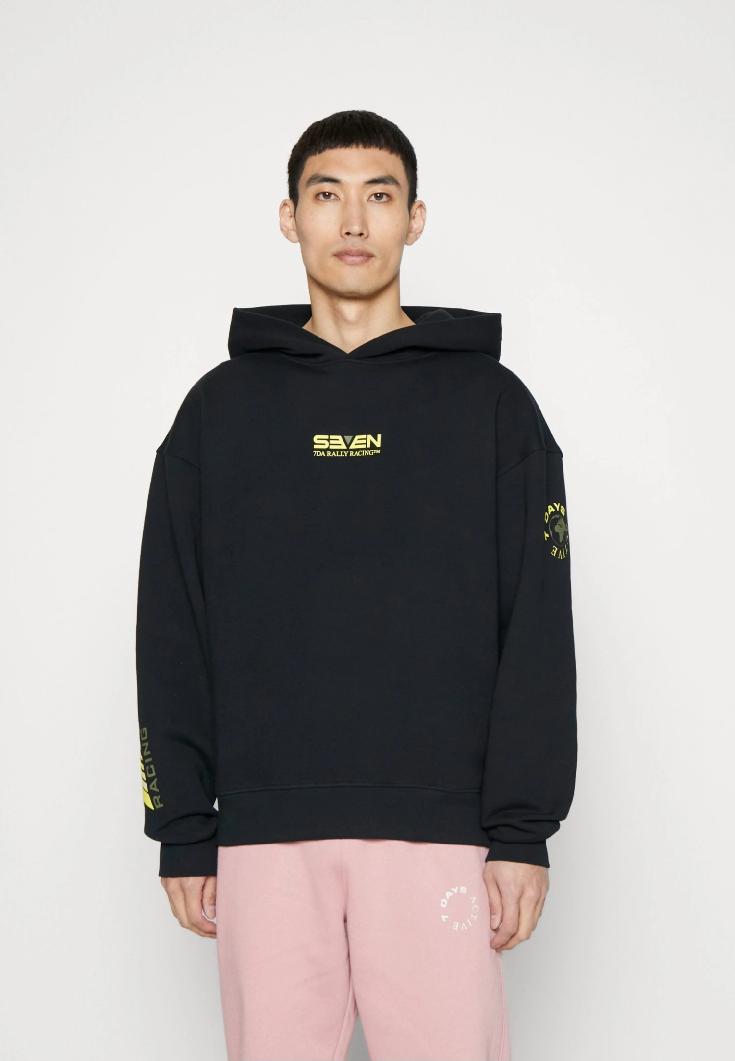 7 Days Active Oversized Organic Graphic Hoodie Unisex - Sweatshirt - Black 3 7 Days Active Oversized Organic Graphic Hoodie Unisex - Sweatshirt - Black