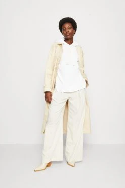 Marc O'Polo Wide Fit Hood Long Sleeve - Hoodie - White -Gant shop d354ff852e5e44b4b46a70c4424d6558 scaled