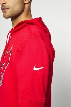 Nike Performance Nfl Tampa Bay Prime Logo Therma Hoodie - Hoodie - Gym Red -Gant shop d914d3cf3f2f45a594cd0359288e1652 scaled