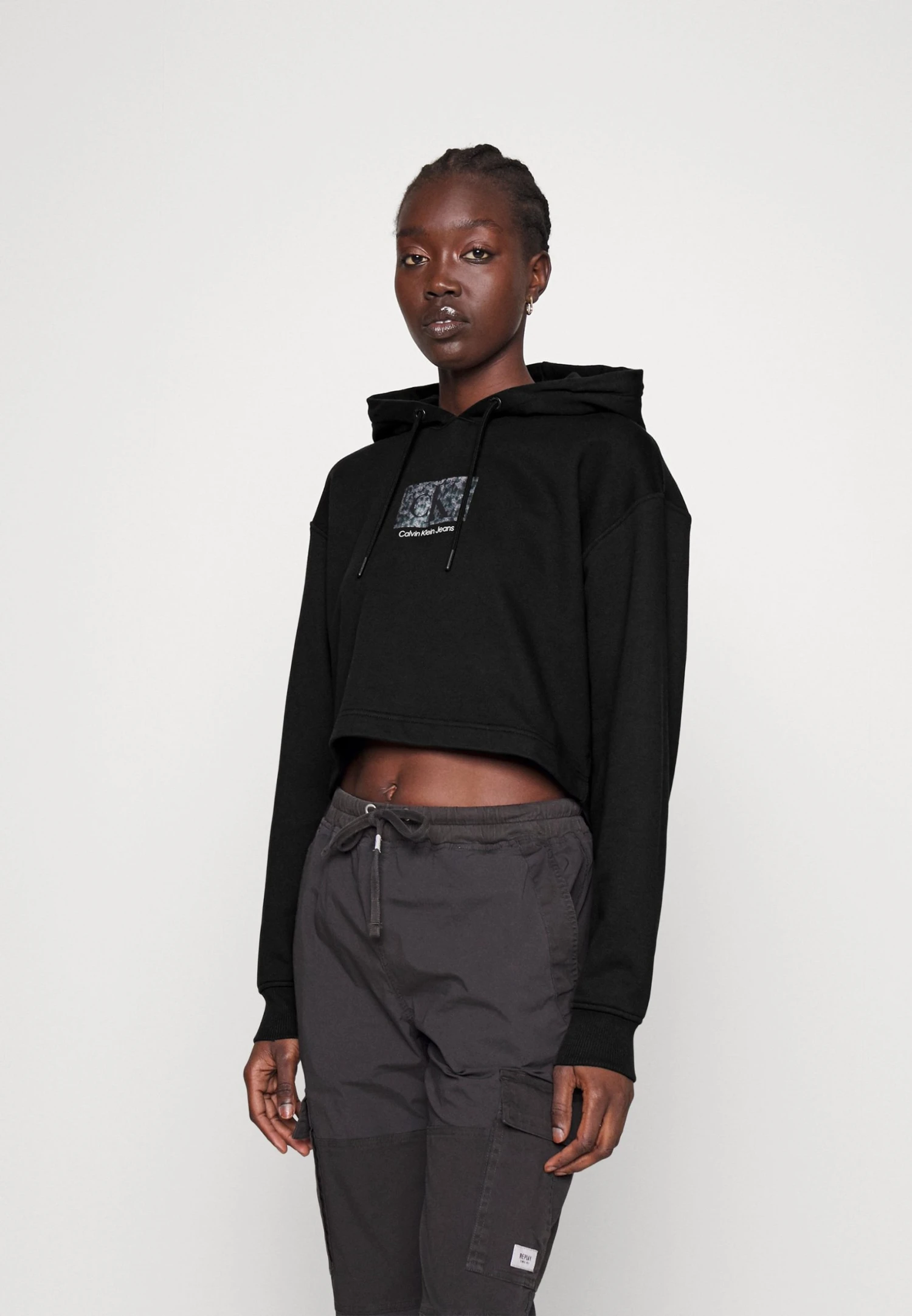 Calvin Klein Jeans Printed Box Cropped Hoodie - Hoodie - Black 3 Calvin Klein Jeans Printed Box Cropped Hoodie - Hoodie - Black