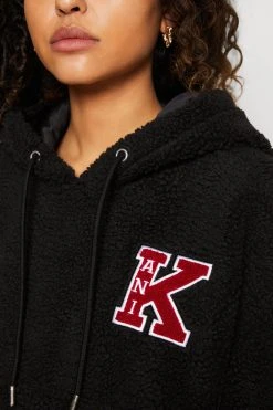 Karl Kani Retro Patch Hoodie - Fleecegenser - Black -Gant shop debaa7d5f95d4e9b99104a298be216c9 scaled