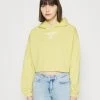Calvin Klein Jeans Gathered Hem Cropped- Hoodie - Yellow Sand/Bright White -Gant shop df36f026d9f34ebe81c9cdf0218a9277