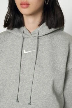 Nike Sportswear Hoodie- Hoodie - Grey Heather -Gant shop e5b7441989424dd1894ddecc54c96ea1 scaled