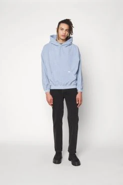 WRSTBHVR Fred Hoodie Unisex - Hoodie - Subdued Blue 13 WRSTBHVR Fred Hoodie Unisex - Hoodie - Subdued Blue -Gant shop e7eeac7df23641288159b21b348d3559 scaled