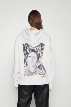 Boss Econy - Hoodie - White -Gant shop e9bec7cf840c4edaab34e60060cd7fbd scaled