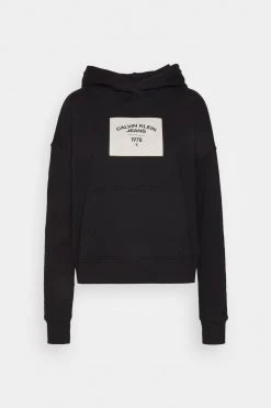 Calvin Klein Jeans Relaxed Hoodie - Hoodie - Ck Black -Gant shop e9fdd4ec454b41eb8c293753f14e5ceb scaled