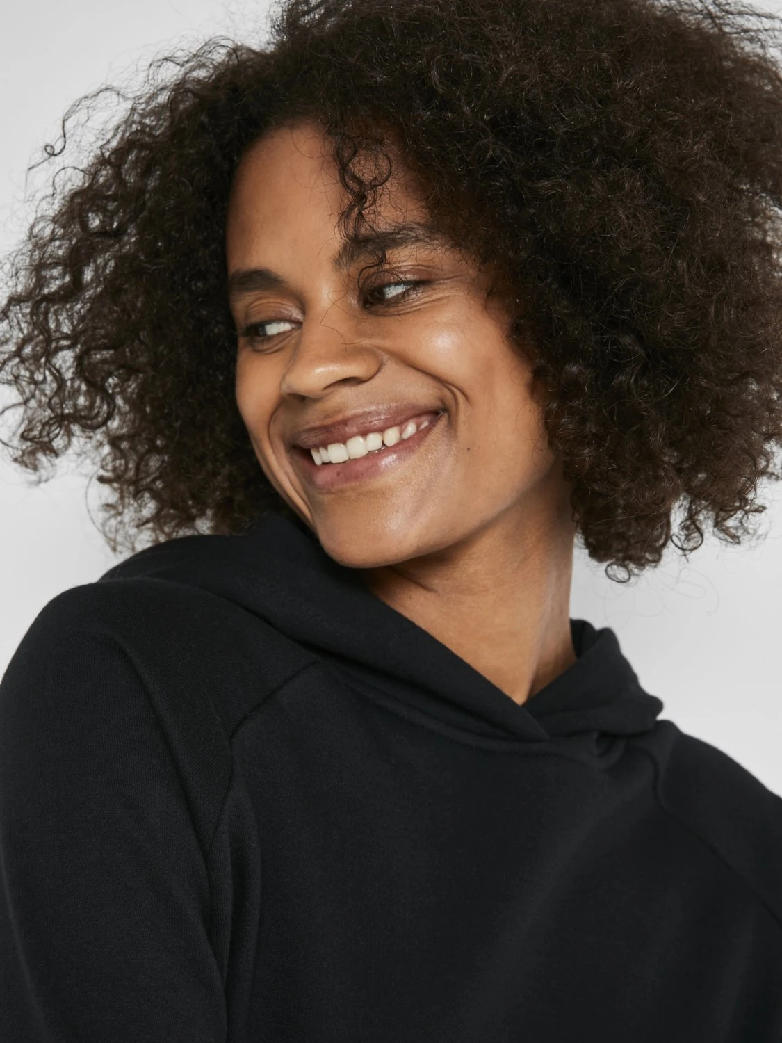 Noisy May Nmhelene Hood - Hoodie - Black 6 Noisy May Nmhelene Hood - Hoodie - Black - Bilde 4