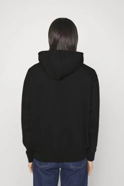 FAMILY FIRST Looney Tunes Hoodie Members Club - Hoodie - Black -Gant shop f3ea2fe40bae479e898de9906ba1d270 scaled