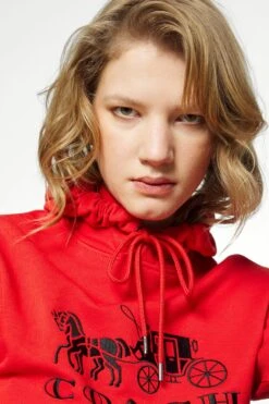 Coach Evergreen Horse And Carriage Hoodie - Hoodie - Sport Red -Gant shop f45a3ad2a62c4ebab7e3789830ed7fda scaled