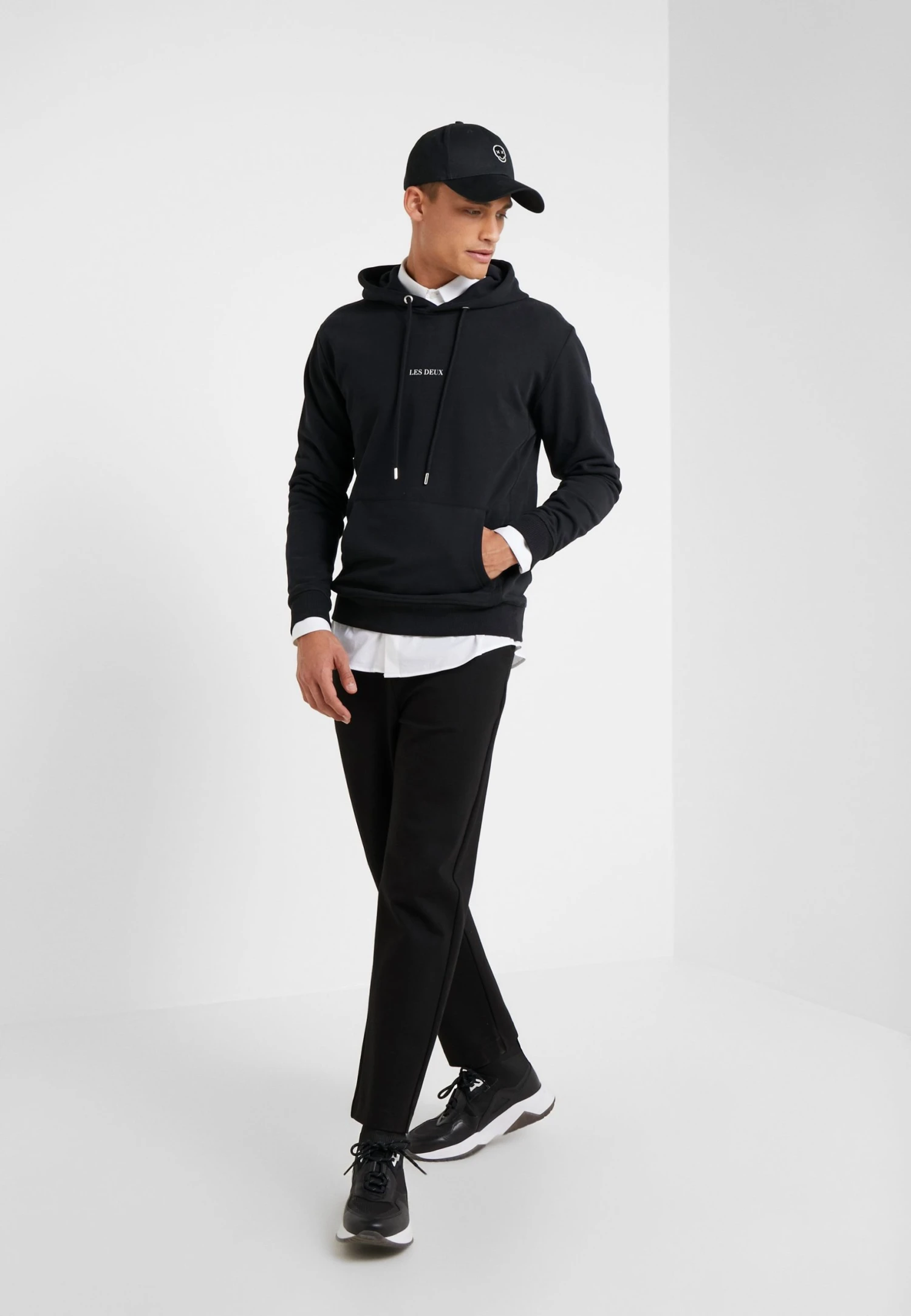 Les Deux Lens Hoodie - Hoodie - Black/White 4 Les Deux Lens Hoodie - Hoodie - Black/White - Bilde 2