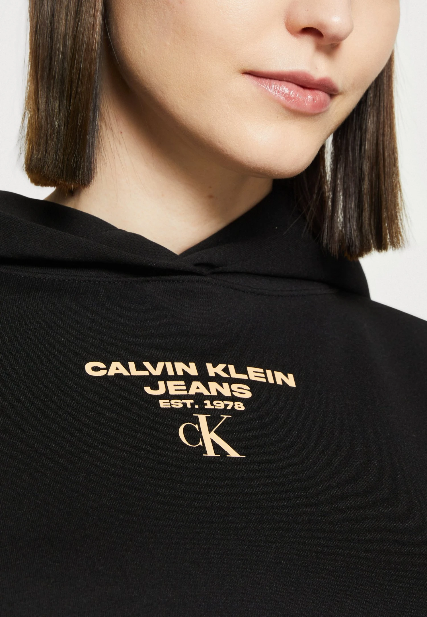 Calvin Klein Jeans Gathered Hem Cropped- Hoodie - Black/Crushed Orange 8 Calvin Klein Jeans Gathered Hem Cropped- Hoodie - Black/Crushed Orange - Bilde 6