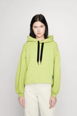 Levi's Akane Rusched Hoodie - Sweatshirt - Moss