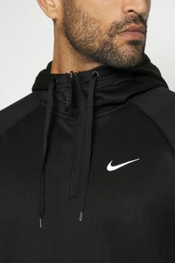 Nike Performance Hoodie - Black/White 11 Nike Performance Hoodie - Black/White -Gant shop fdc4fcbf2f6d499d906f26ccc3593d6e scaled