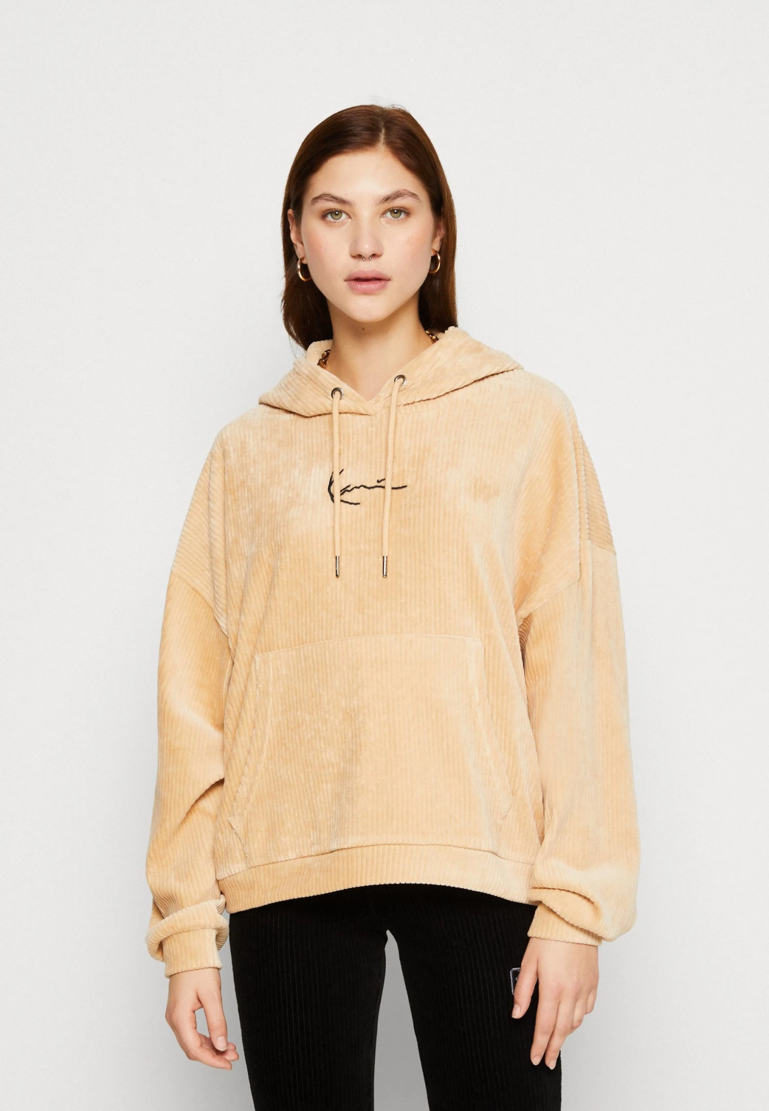 Karl Kani Small Signature Hoodie - Sweatshirt - Beige 3 Karl Kani Small Signature Hoodie - Sweatshirt - Beige