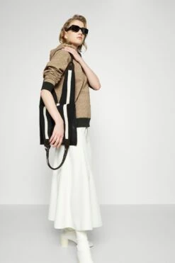 Coach Gifting Rexy Hoodie - Sweatshirt - Beige -Gant shop ff5fb73867ac45acb822f9e9414dfd1a scaled